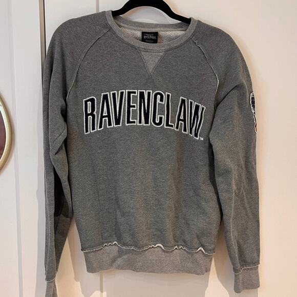 Wizarding World of Harry Potter Universal Studios Gray Ravenclaw Sweatshirt Sz S - Picture 3 of 11